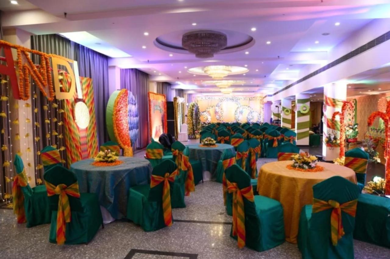 Hotel Krishna Palace, Ayodhya ภายนอก รูปภาพ